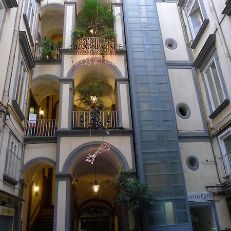 B&B Napoli Plebiscito Εξωτερικό φωτογραφία