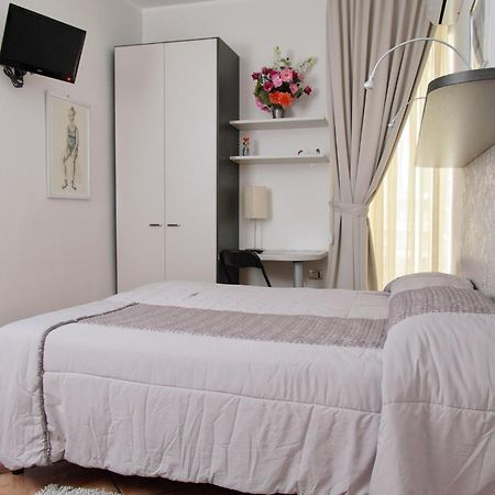 B&B Napoli Plebiscito Εξωτερικό φωτογραφία