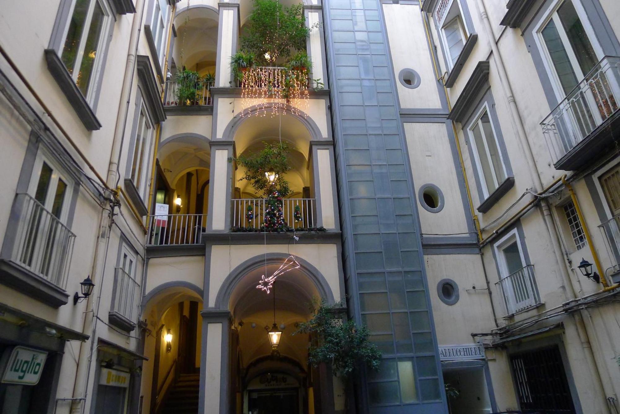 B&B Napoli Plebiscito Εξωτερικό φωτογραφία