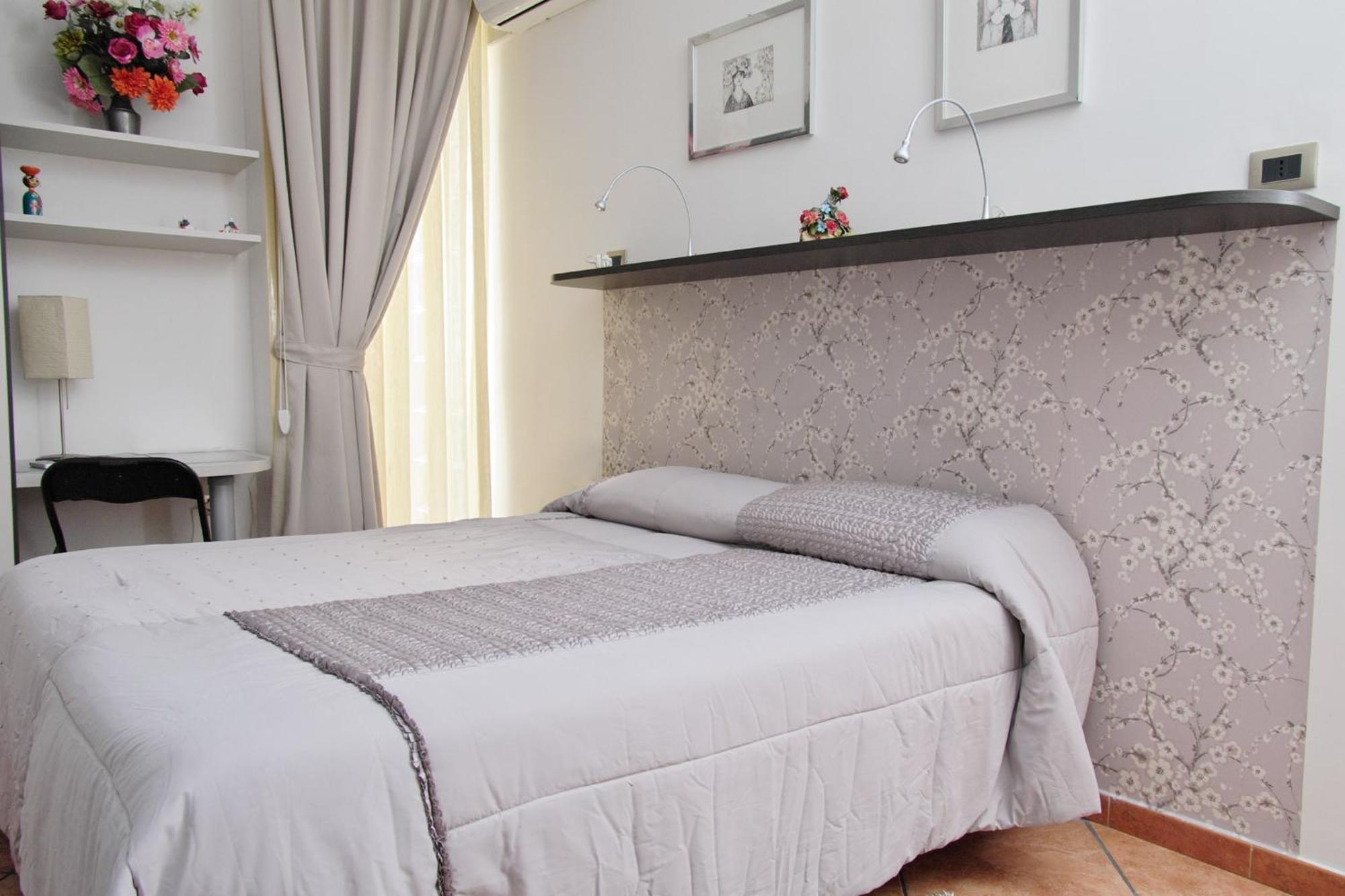 B&B Napoli Plebiscito Εξωτερικό φωτογραφία