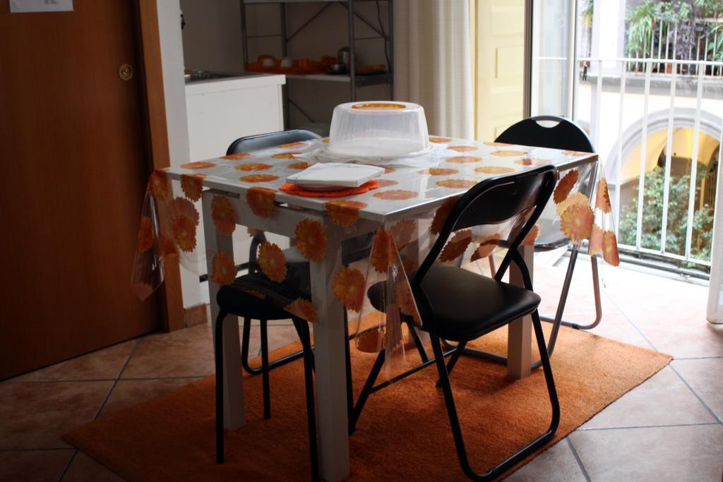 B&B Napoli Plebiscito Εξωτερικό φωτογραφία